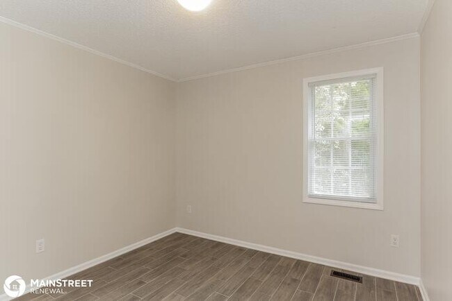 Building Photo - 8222 Strawberry Pt, Charlotte, NC 28215