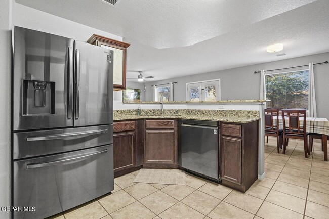Building Photo - 7045 Eagle Nest Ct