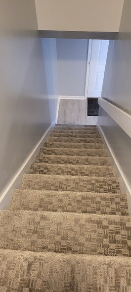 Building Photo - 138 Mossydale Ln