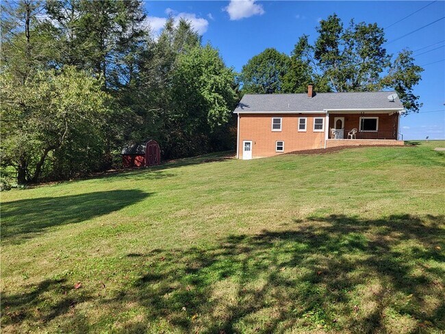 Building Photo - 316 Bullcreek Rd