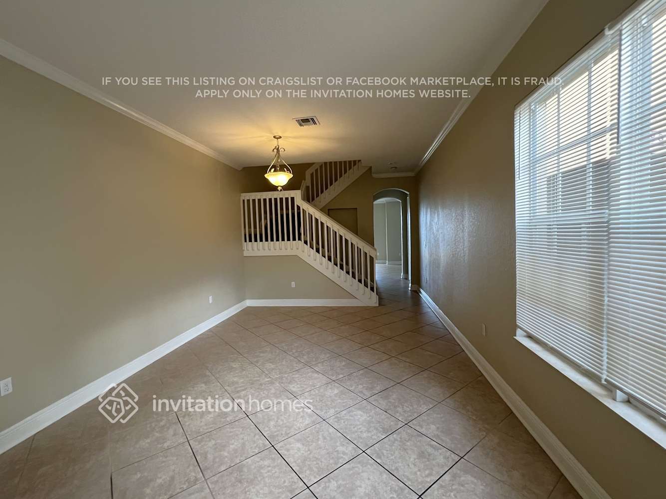 Building Photo - 6889 Julia Gardens Dr
