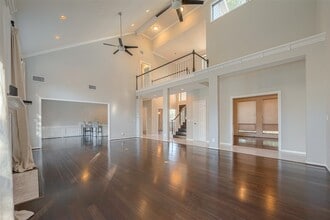 Building Photo - 15714 Sylvan Lake Dr