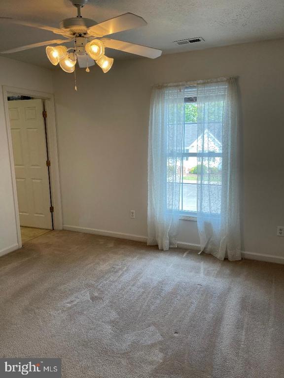Building Photo - 1115 Settlers Landing Dr