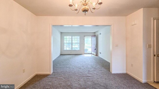 Building Photo - 1227 Cross Creek Dr