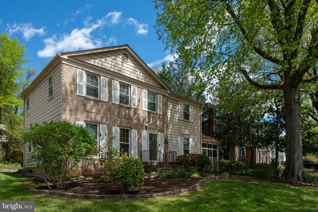 Building Photo - 6917 Stoneybrooke Ln