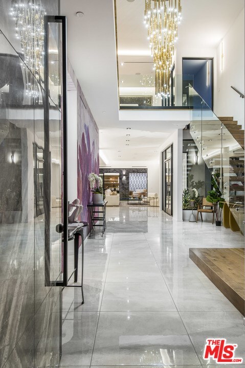Building Photo - 6673 Lexington Ave