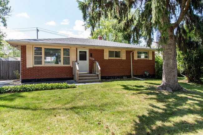 Primary Photo - 2030 Wright Ave