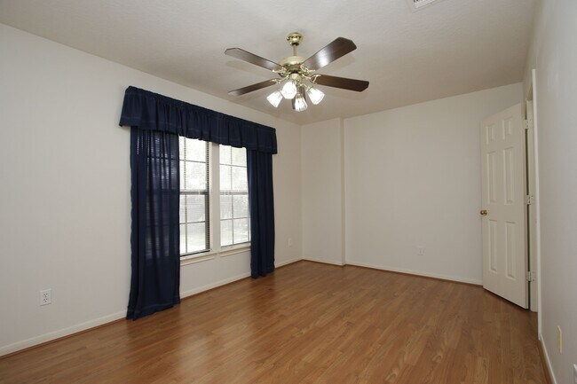 Building Photo - 13618 Shadow Falls Ct