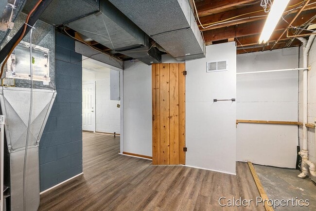 Building Photo - 6679 Egan Ave SE