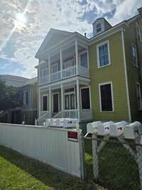 Building Photo - 1614 Market St