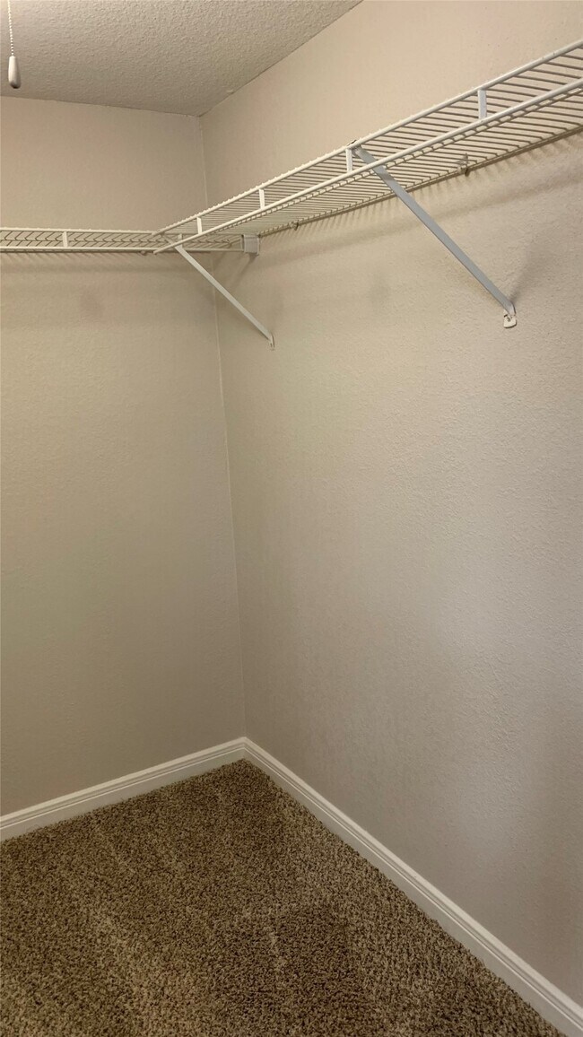 Building Photo - 7315 Brompton St