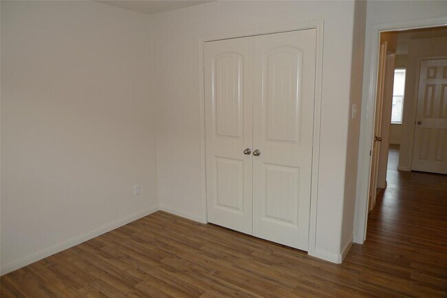 Building Photo - 1127 Desert Oasis Ln