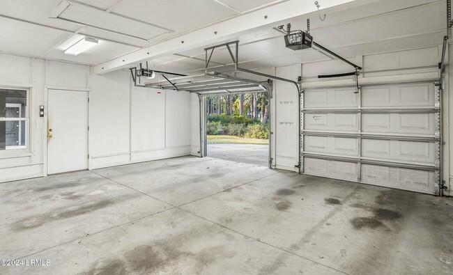Building Photo - 100 Thomas Sumter St