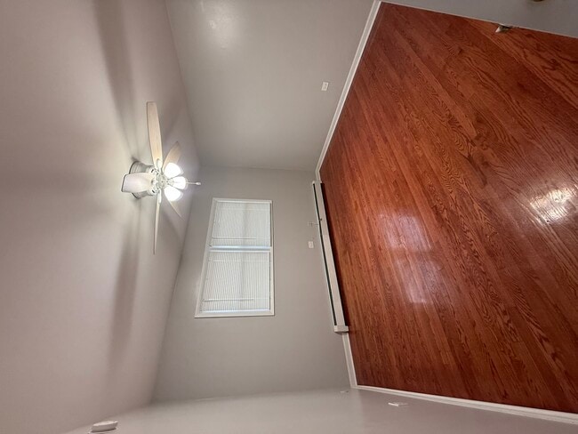 Building Photo - 5140 W 87th St