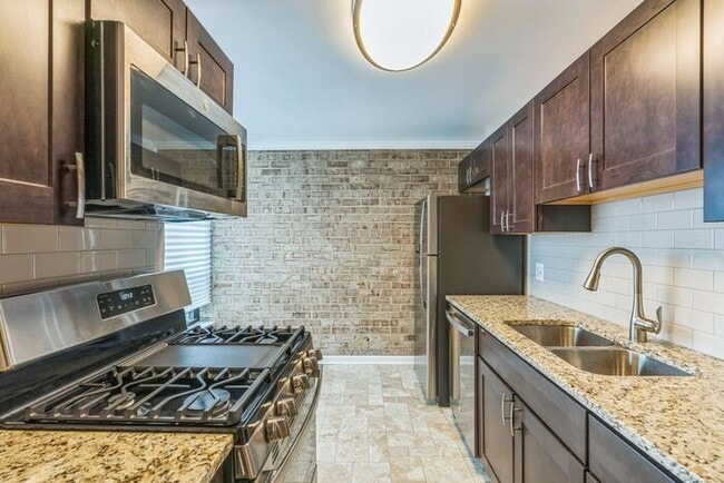 Building Photo - 3309 Huntley Sq Dr
