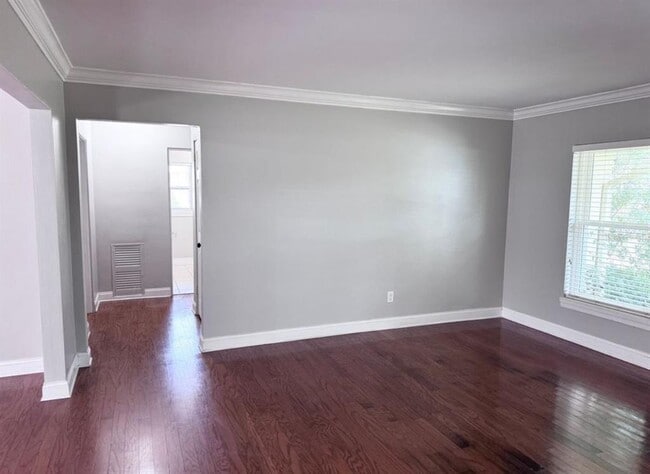 Building Photo - 1406 Ensenada Dr