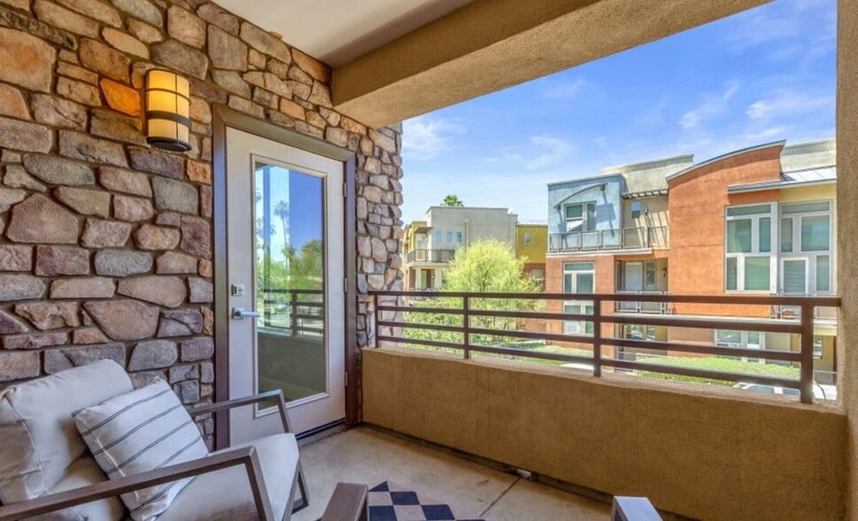 Building Photo - 4803 N Woodmere Fairway