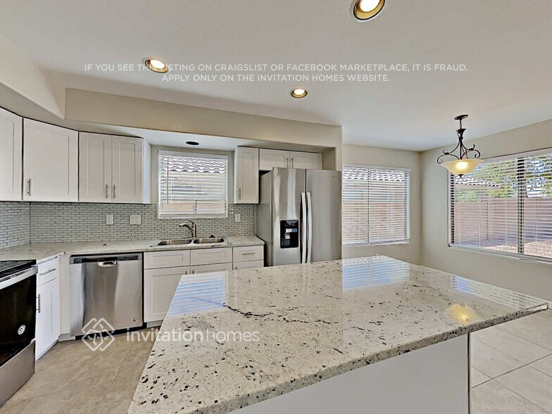 Building Photo - 12319 W Medlock Dr