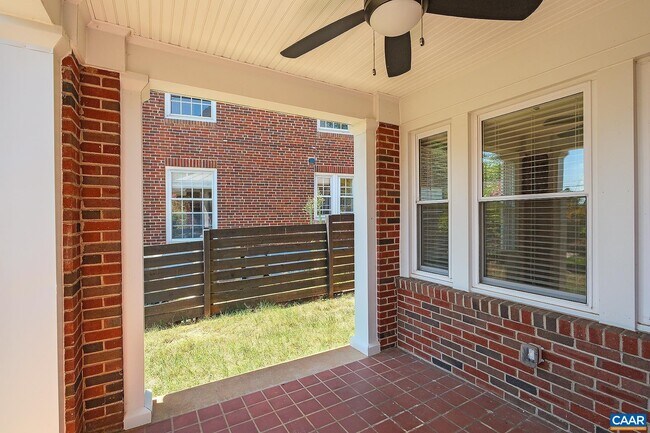Building Photo - 675 Evergreen Ave