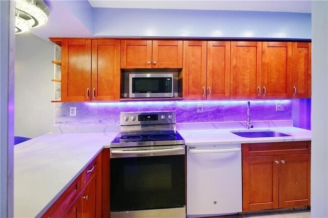 Building Photo - 4087 Coral Springs Dr