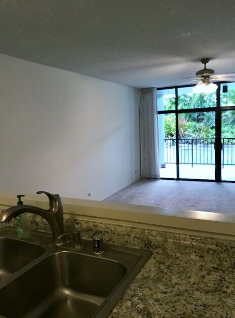 Building Photo - KAILUA - Windward Harbour