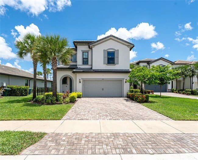 Building Photo - 4470 Gramercy Dr