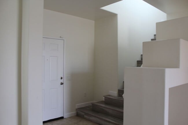 Building Photo - 13289 Coffeetree St