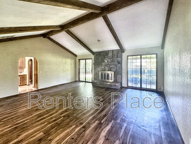 Building Photo - 5001 E 97th Pl