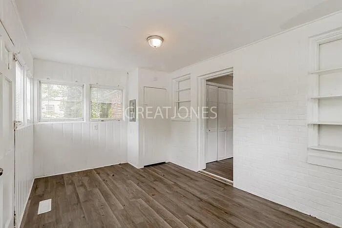 Building Photo - 3104 Mary Dr