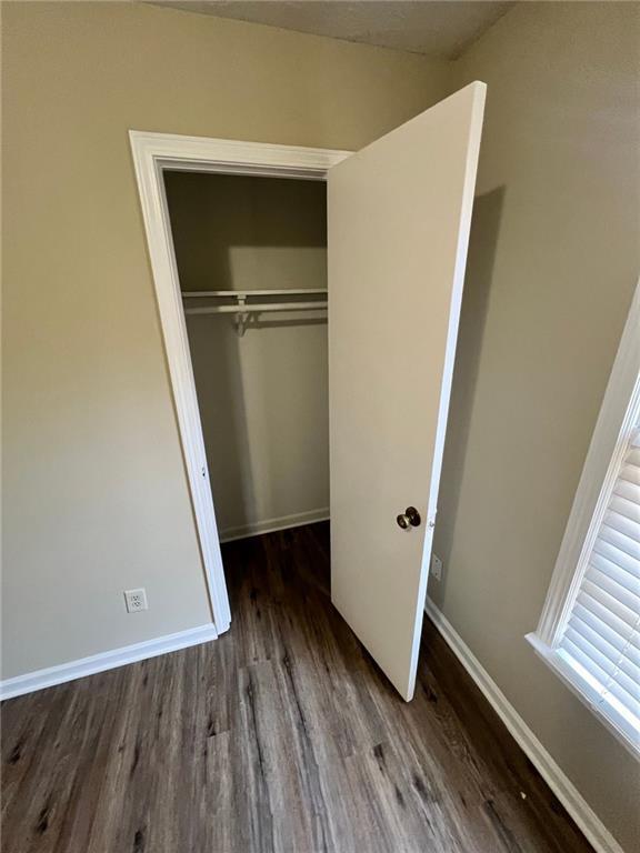 Building Photo - 1961 Pine Dr SW