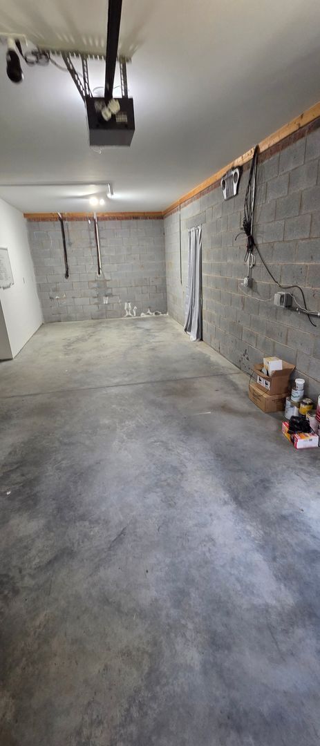 Building Photo - 4049 Clinard Ave