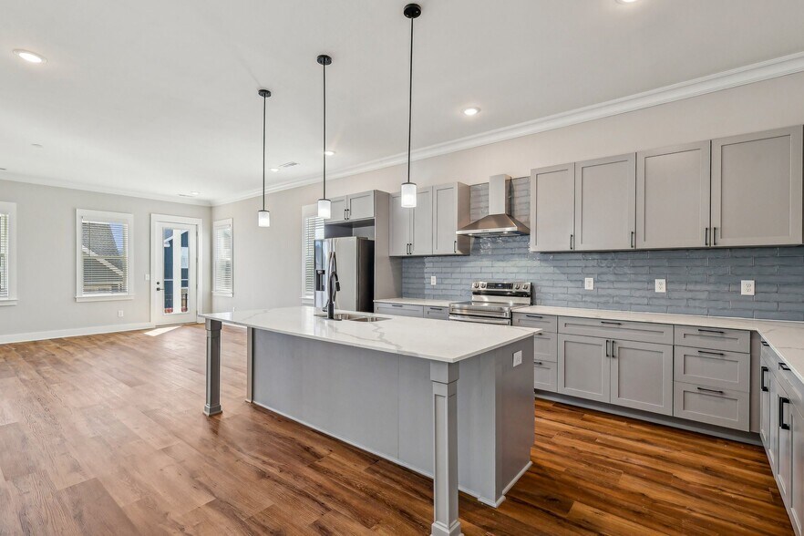 Building Photo - Chartwell Commons at Beechcroft