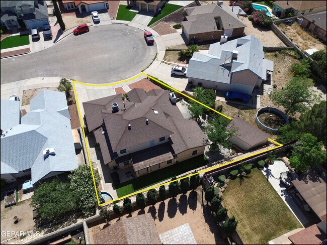 Building Photo - 1857 Ralph Janes Pl