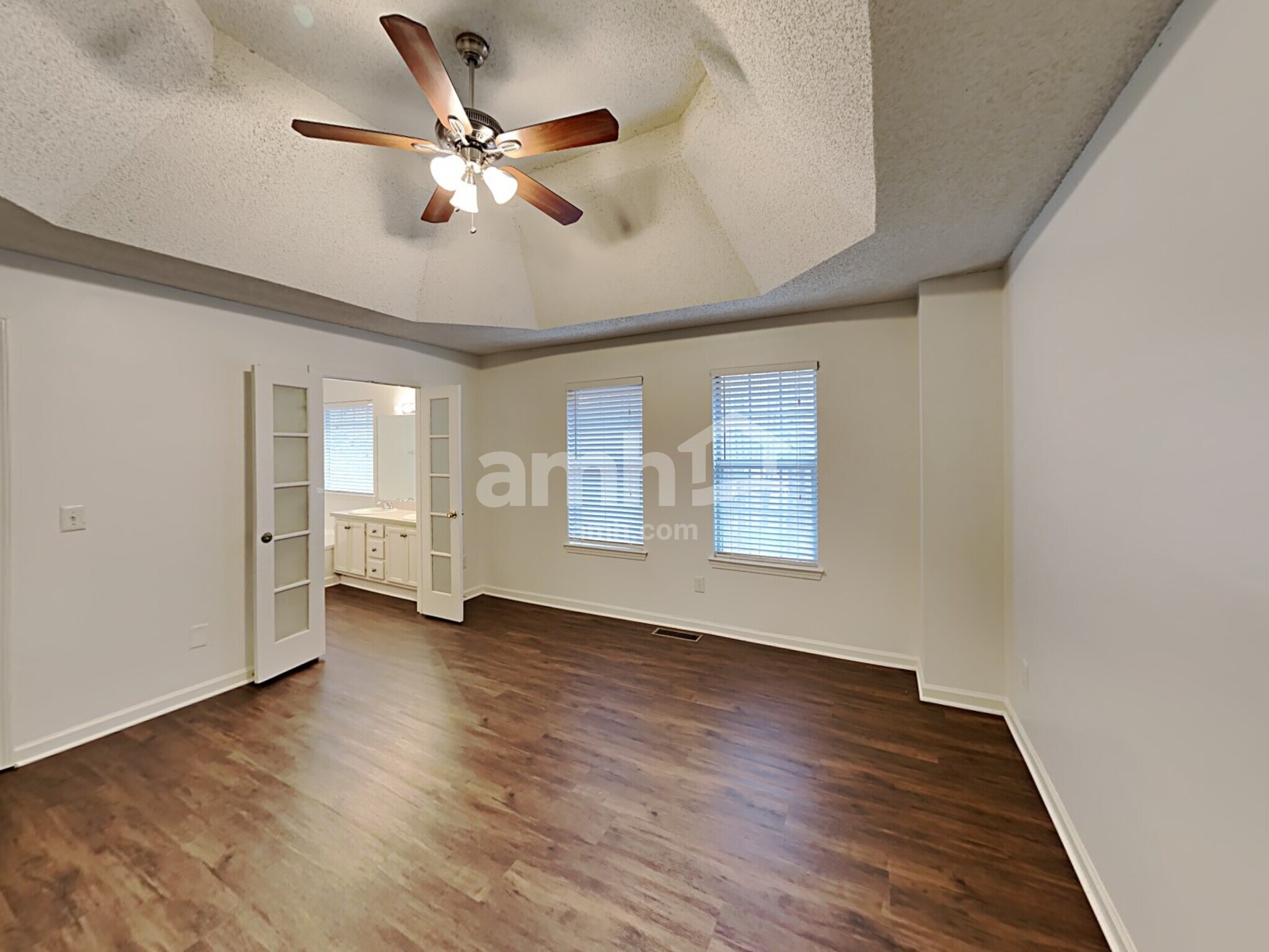 Building Photo - 652 Settlers Ridge Ln