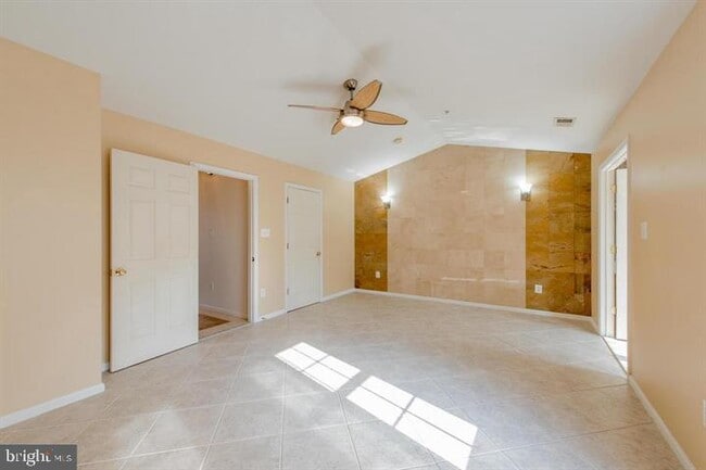 Building Photo - 8823 Montjoy Pl