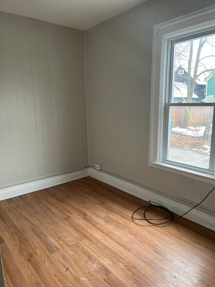 Building Photo - 116 17th St