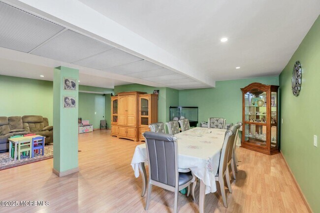 Building Photo - 25 Cannonball Dr