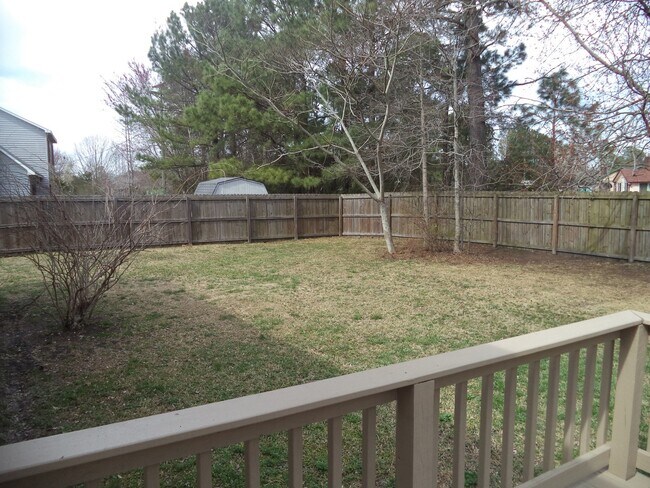 Building Photo - 3 BR 2 BA in Midway Park