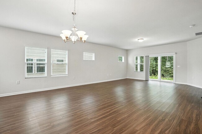 Building Photo - 205 Wilbur Lake Dr