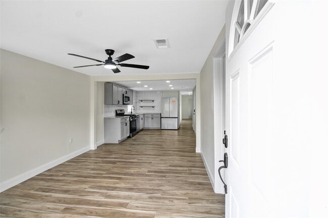 Building Photo - 7725 Avenue H