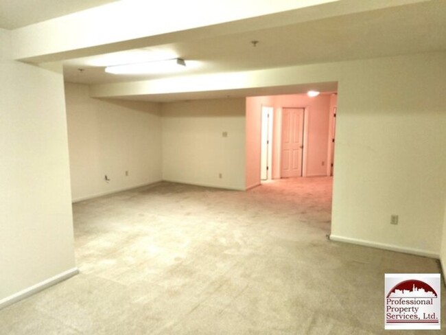 Building Photo - 17807 Farragut Way