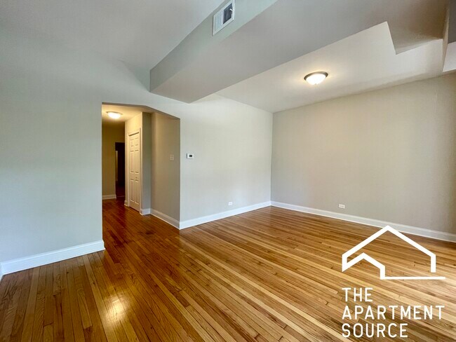 Building Photo - 2323 N Kedzie Blvd