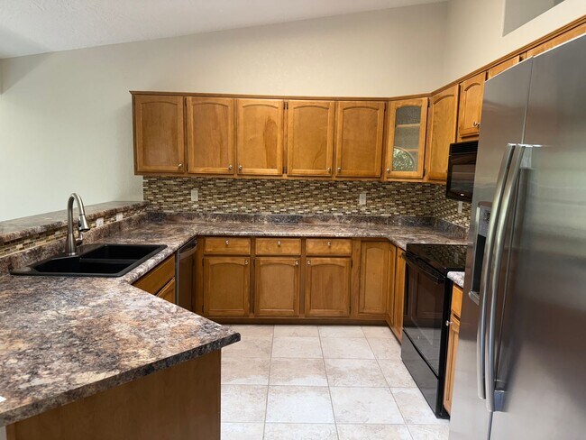 Building Photo - Desirable Uptown Sedona In the Orchards 3 ...
