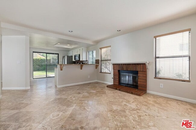 Building Photo - 26816 Cactus Trail