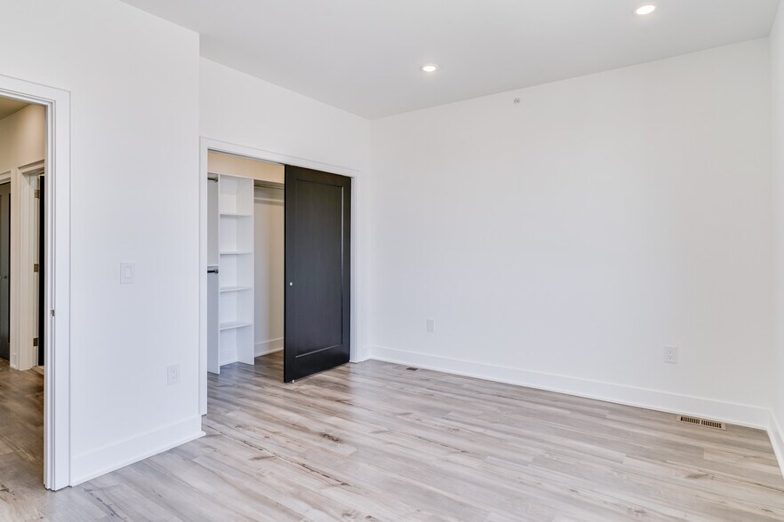 Building Photo - 2603 E Boston St