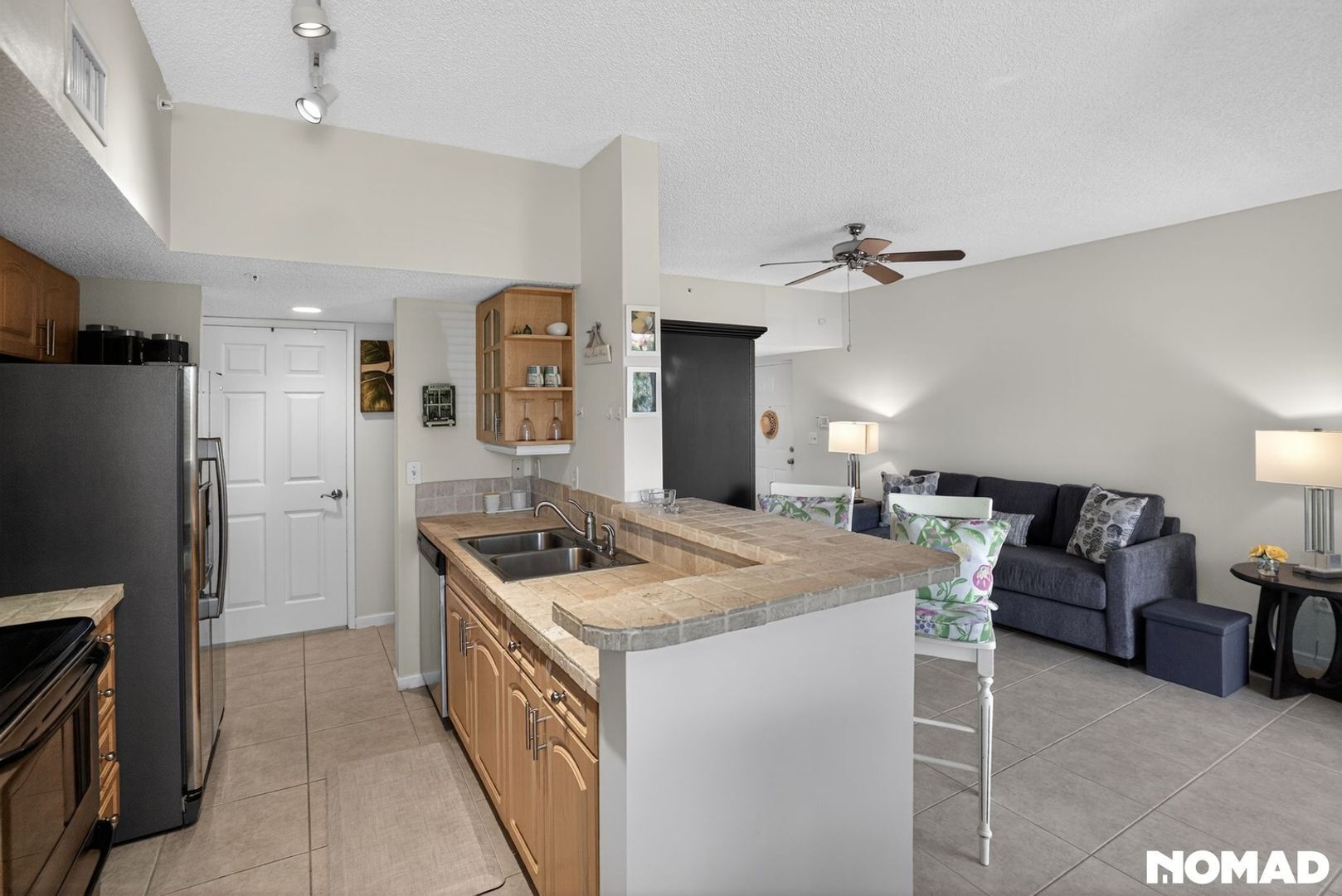 Building Photo - 1885 Florida Club Dr