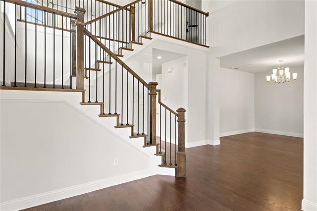Building Photo - 4524 Del Rey Ave