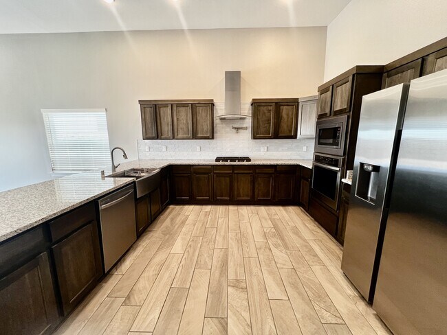 Building Photo - 11365 Hidalgo Dr