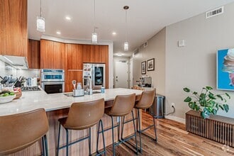 Building Photo - LUX 1BD, 1.5BA Lakehouse Condo with Bonus Den