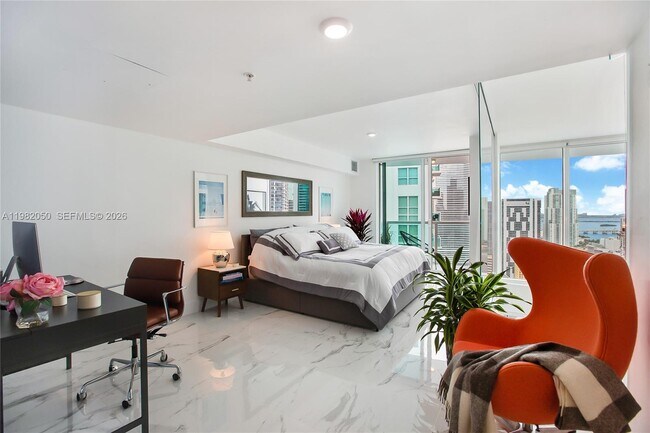 Building Photo - 41 SE 5th St